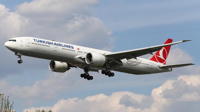 TC-LJA::Turkish Airlines